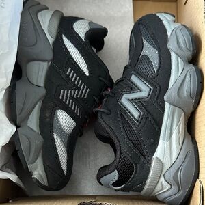 New Balance Kids' Black and Gray Sneakers